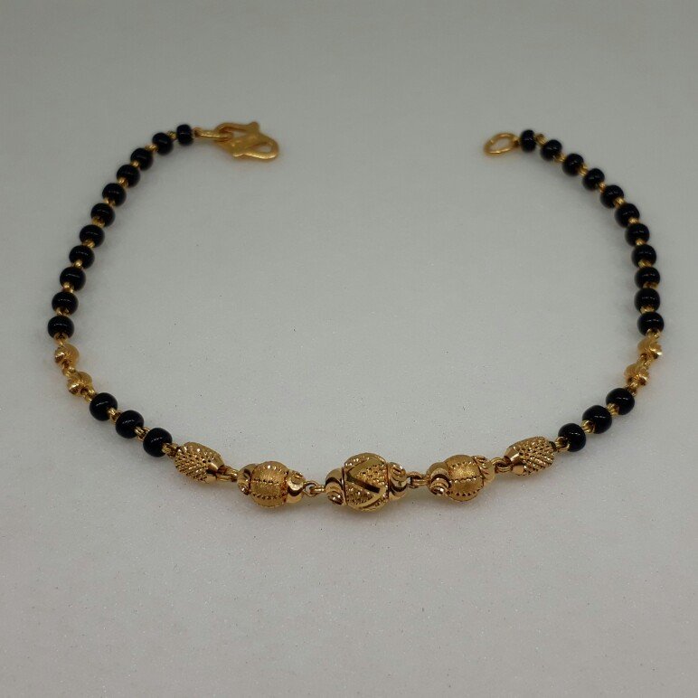 22ct gold ladies brecelet with black beads lk/1900/176